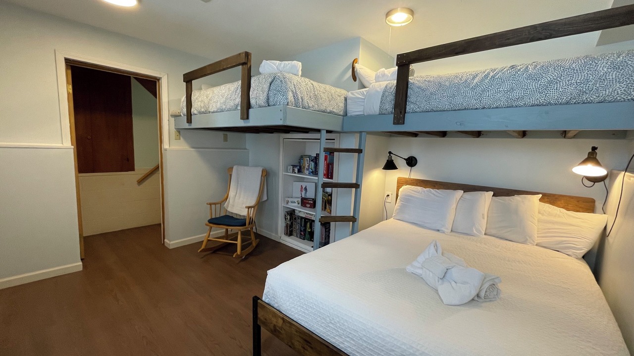 Photo of Bedroom in Cadillac