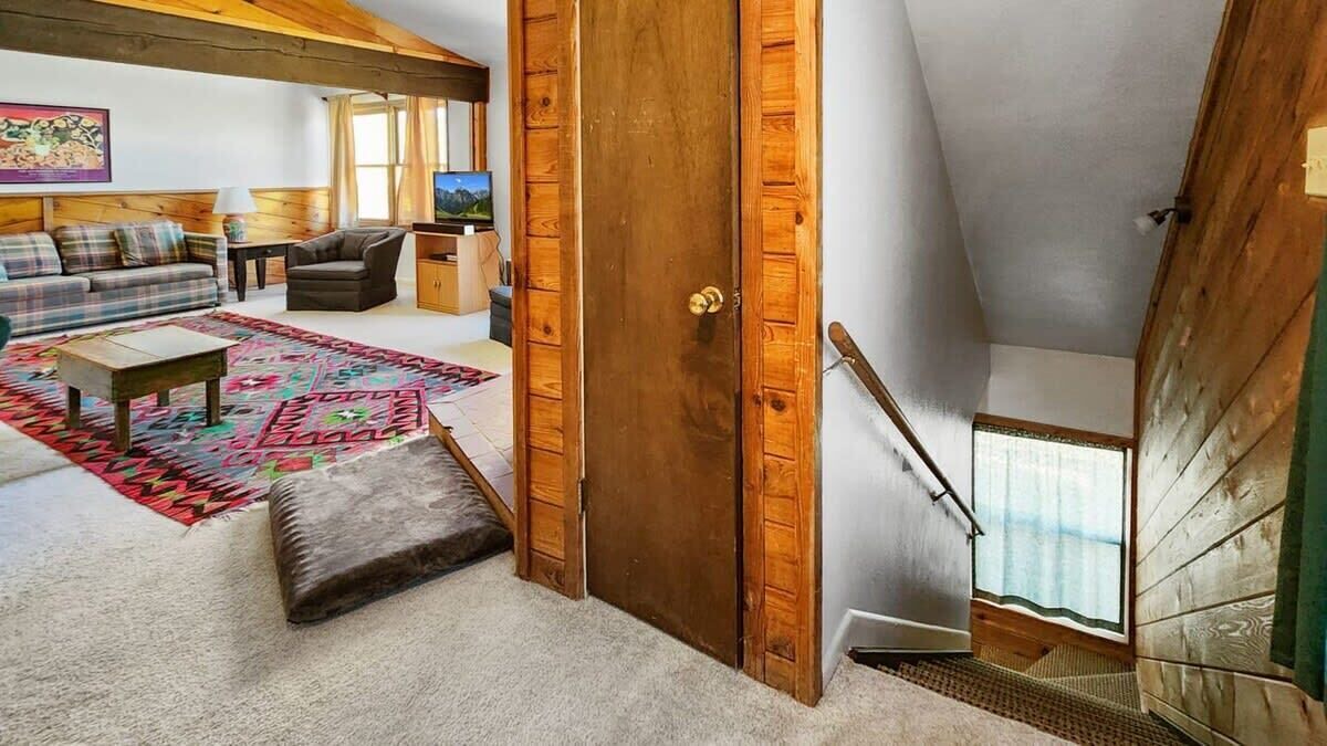 Photo of Bathroom in Summit Cove