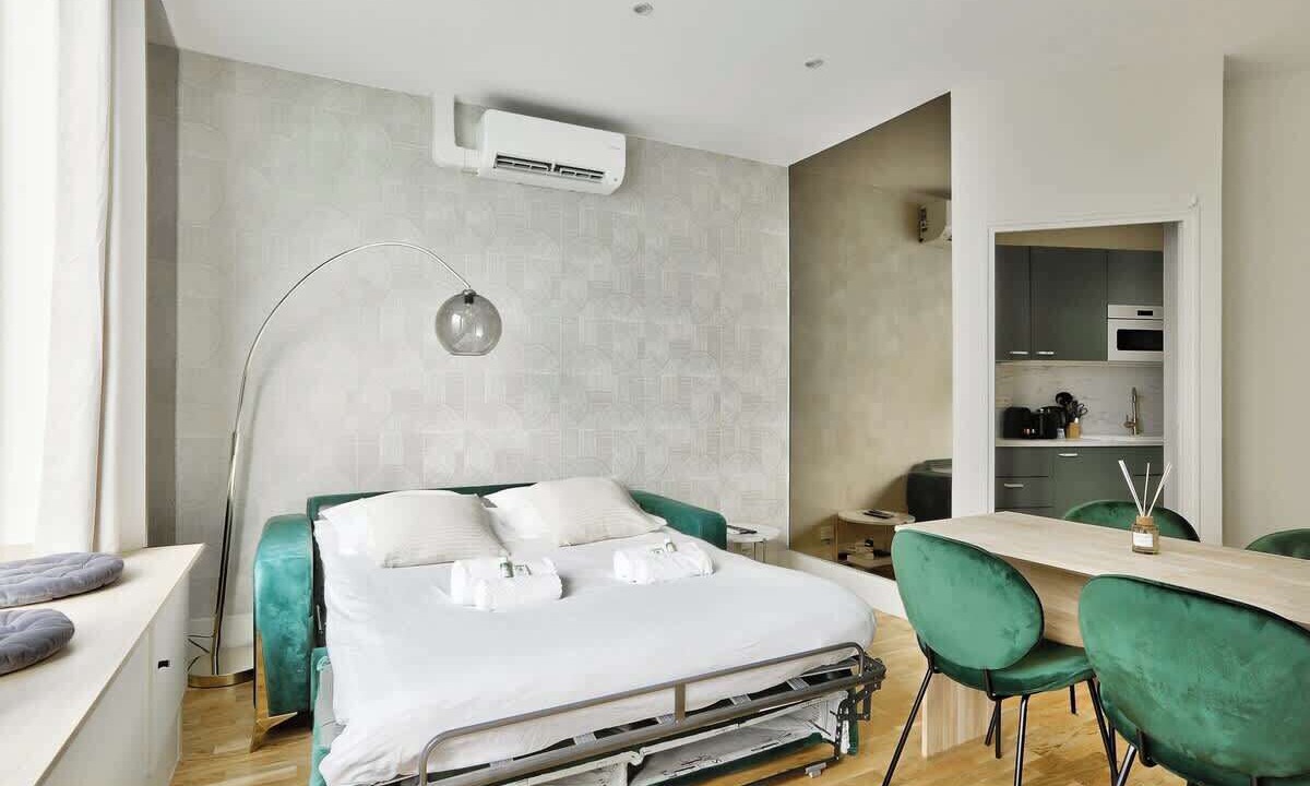 Photo of Bedroom in Grenelle