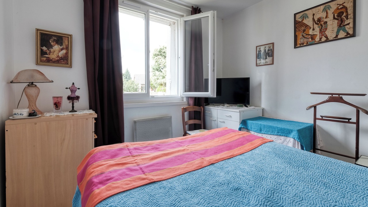 Photo of Bedroom in Dampierre-en-Burly