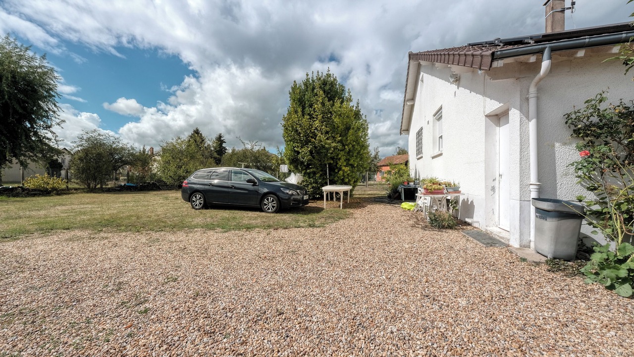 Photo of Outdoor in Dampierre-en-Burly