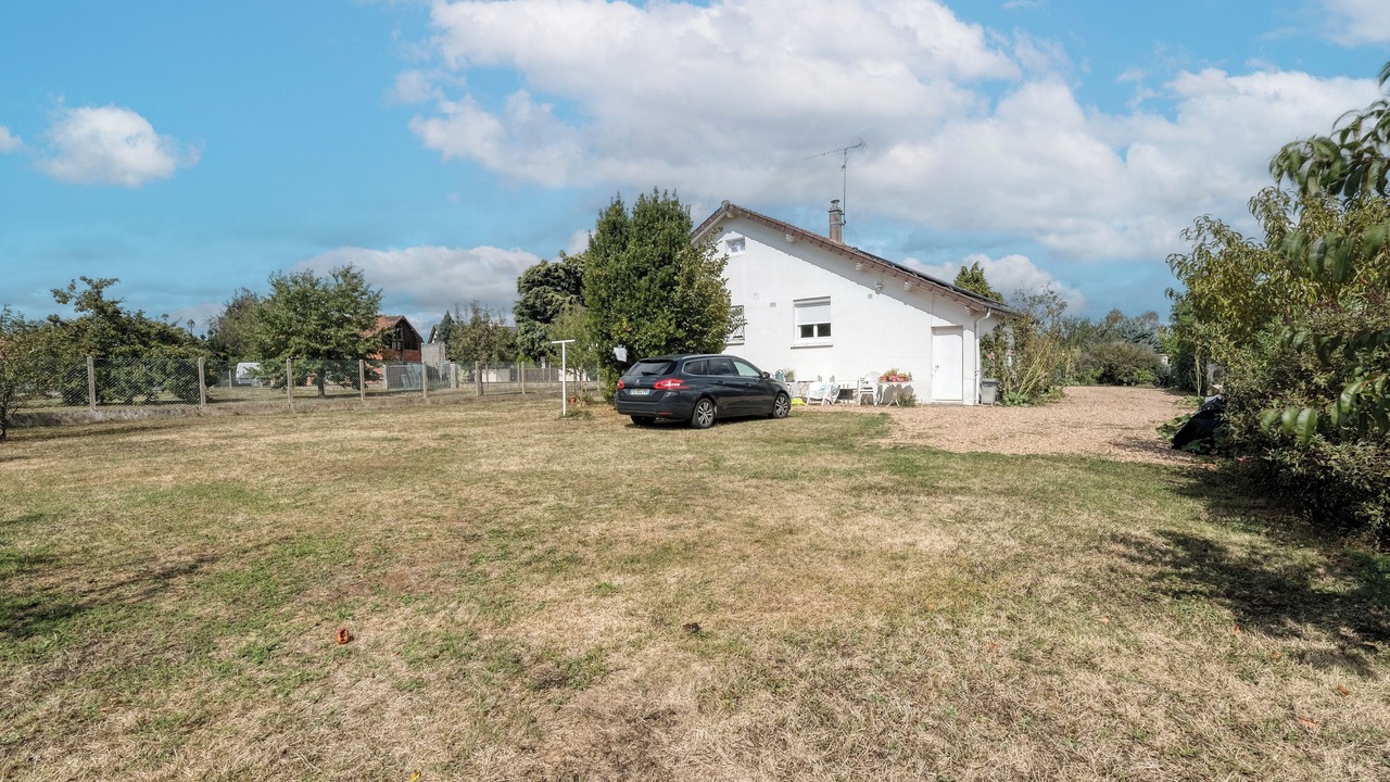 Photo of Outdoor in Dampierre-en-Burly