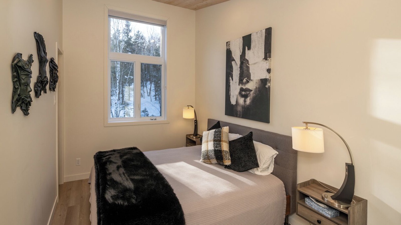 Photo of Bedroom in Baie-St-Paul