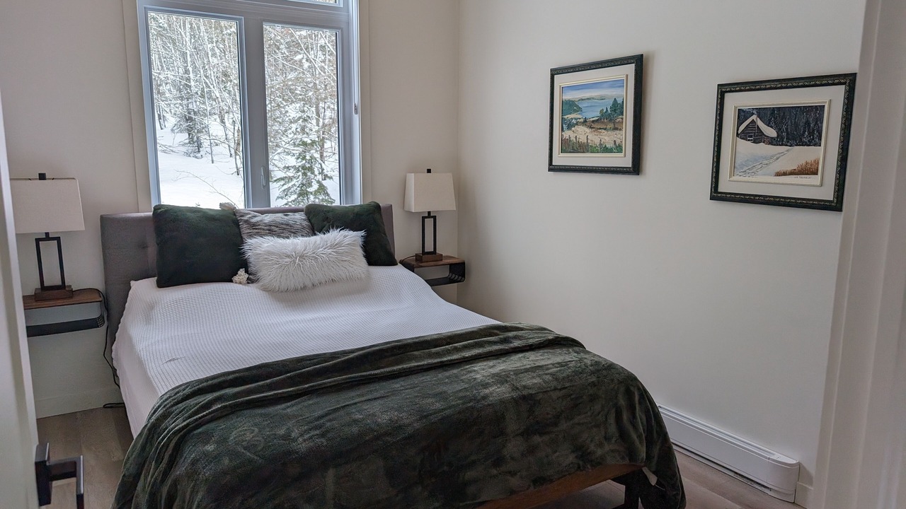 Photo of Bedroom in Baie-St-Paul