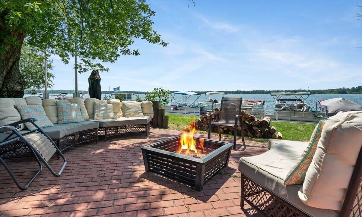 Photo of Outdoor in Mayfield