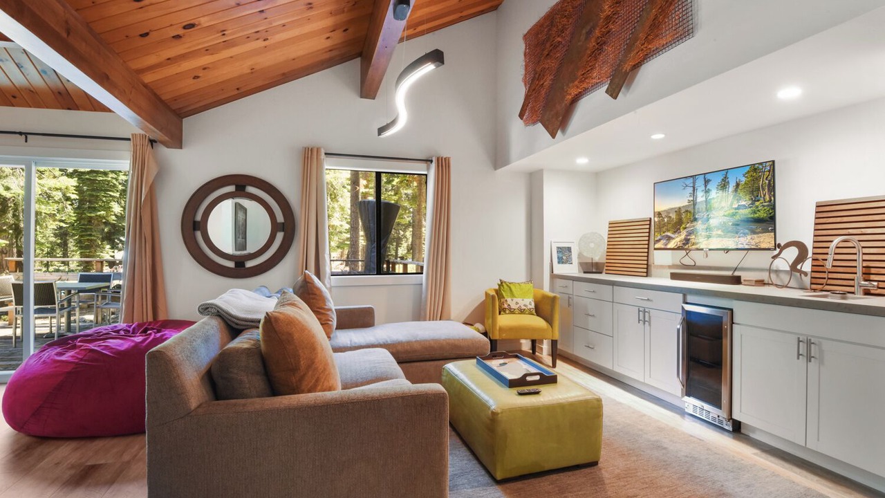 Photo of Livingroom in Carnelian Bay