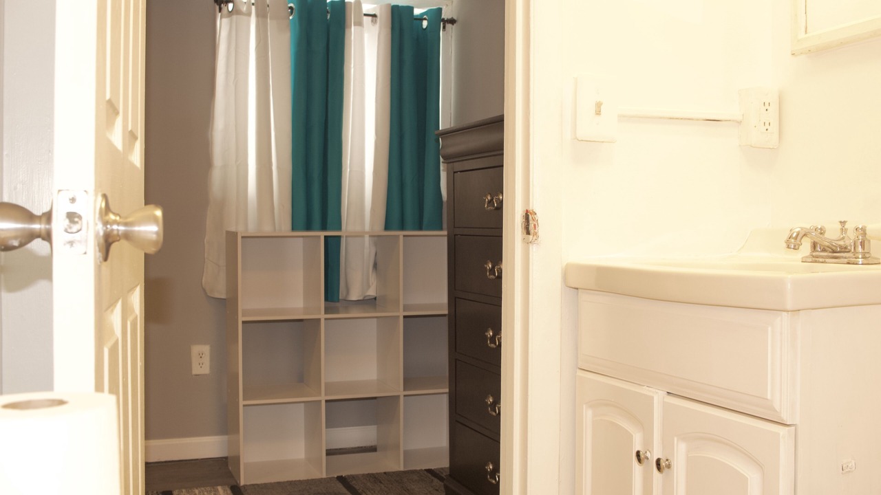 Photo of Bathroom in Cardozo