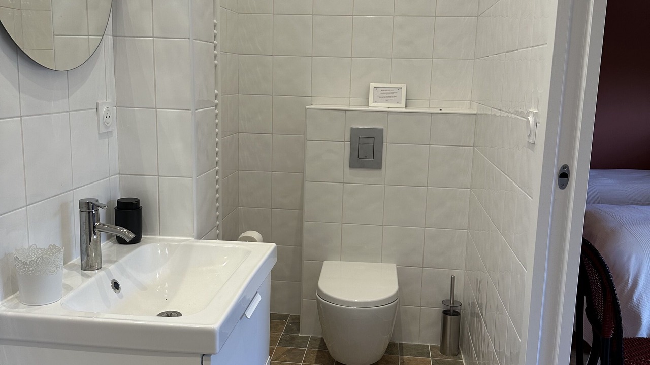 Photo of Bathroom in Verigny