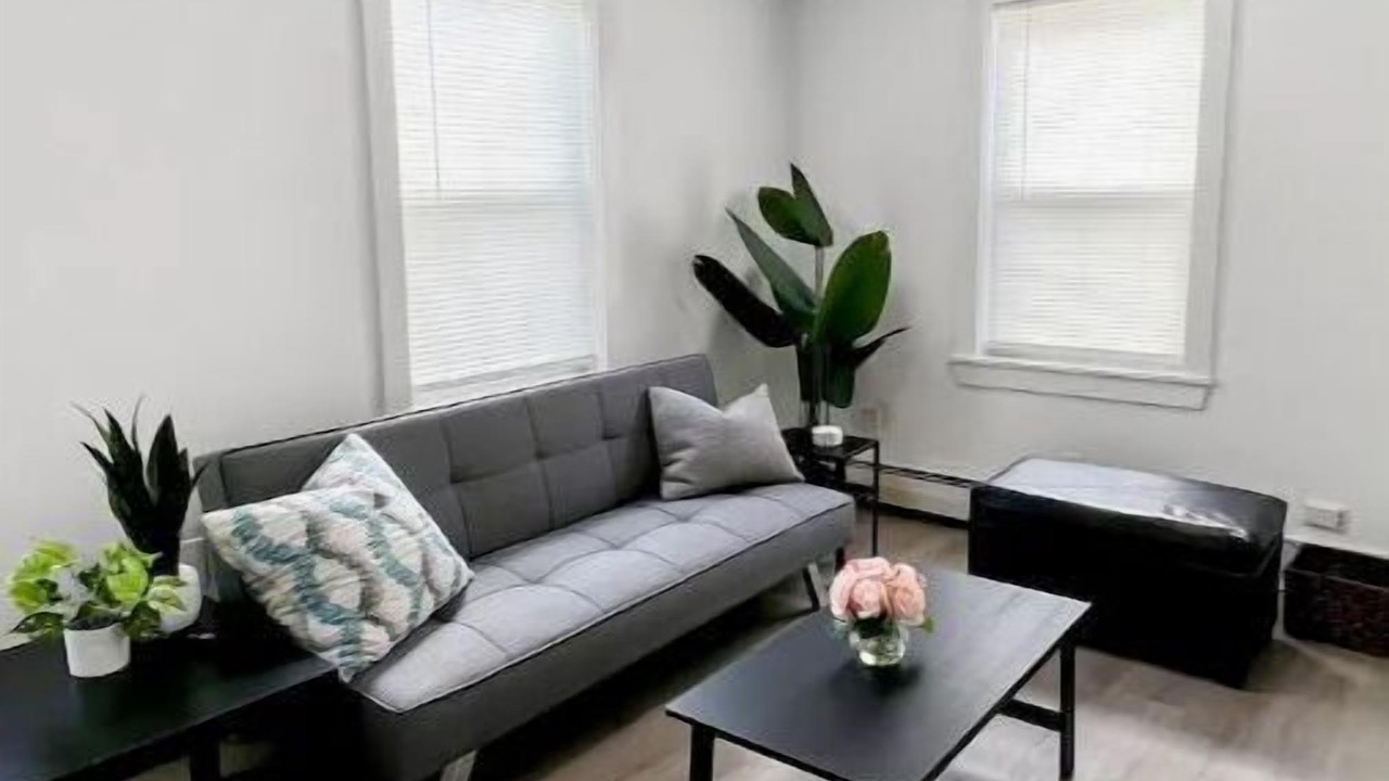Photo of Livingroom in Jeffries Point