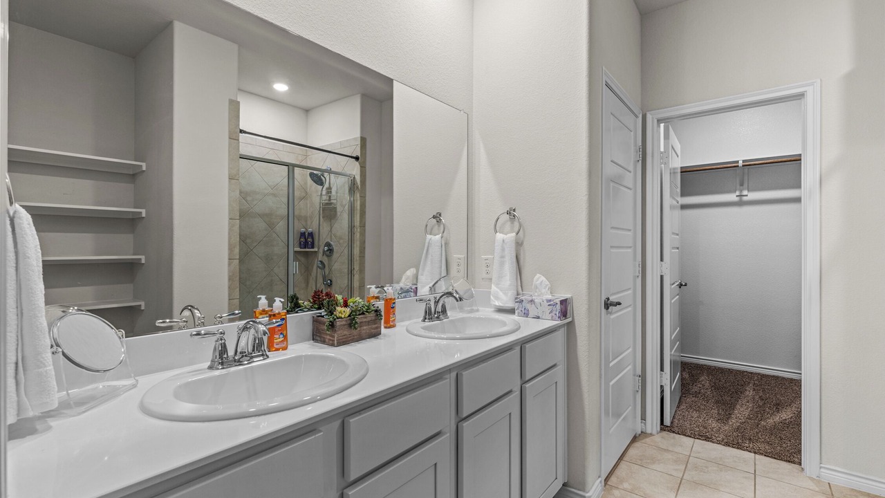 Photo of Bathroom in Lincoln Park