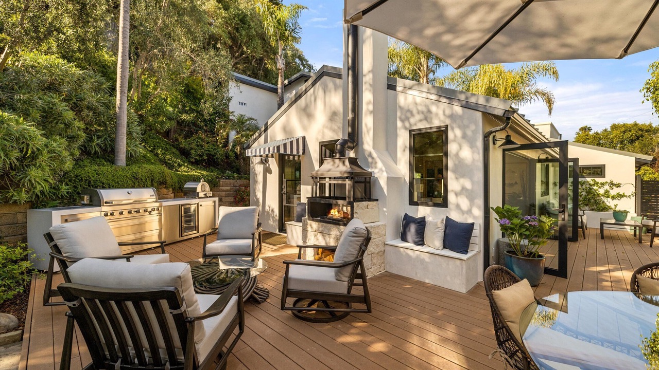 Photo of Patio Balcony in Coast Village