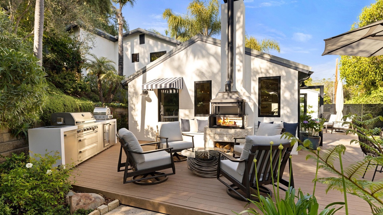 Photo of Patio Balcony in Coast Village