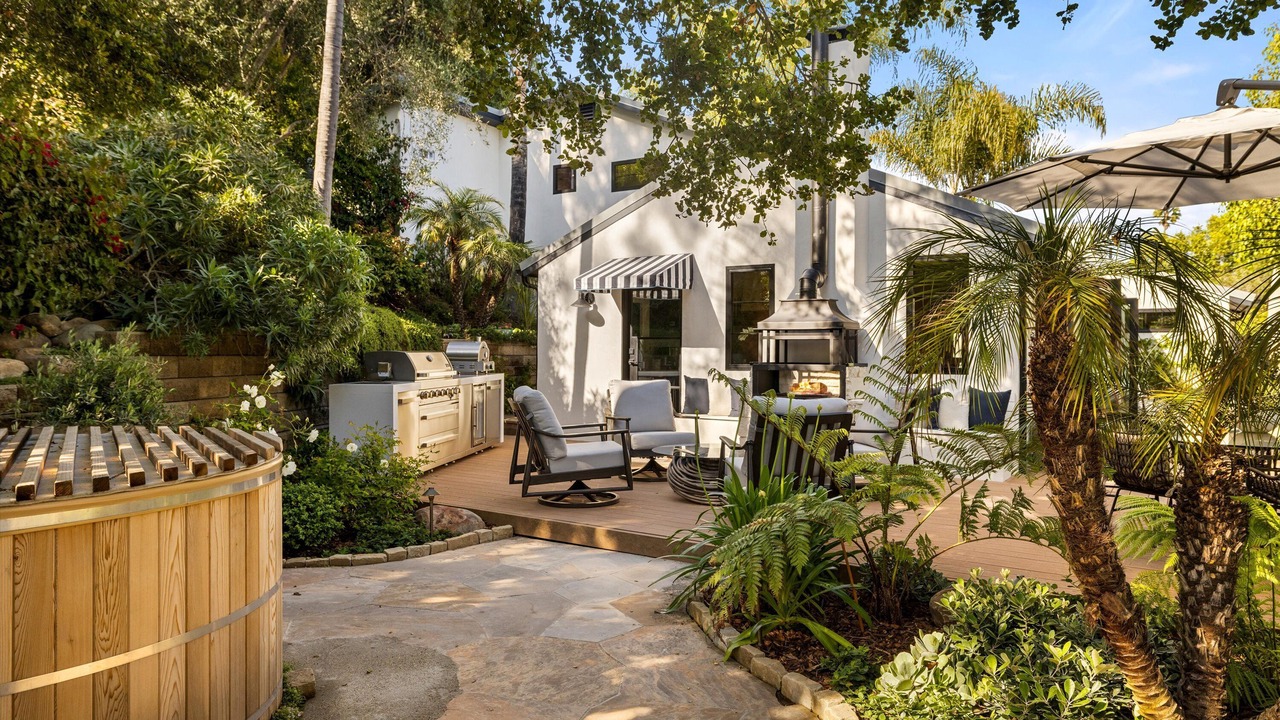Photo of Patio Balcony in Coast Village
