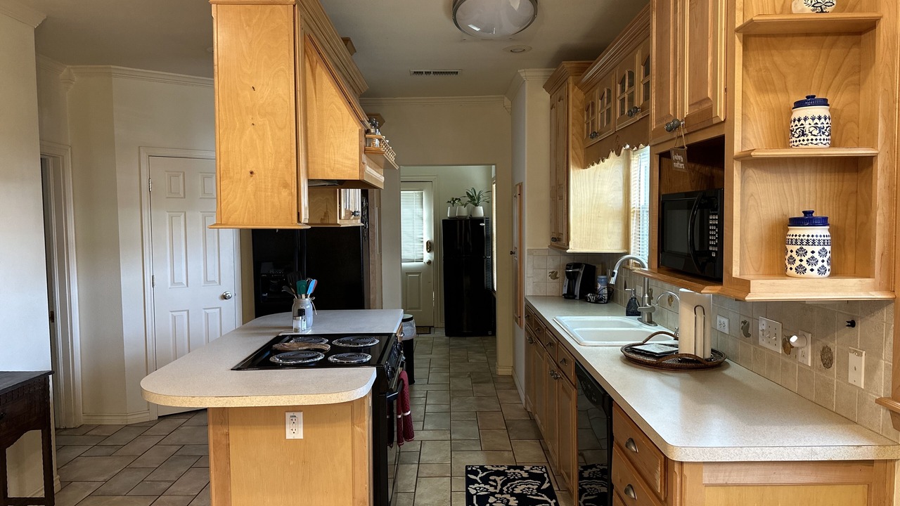 Photo of Kitchen in Sayles Blvd. Area