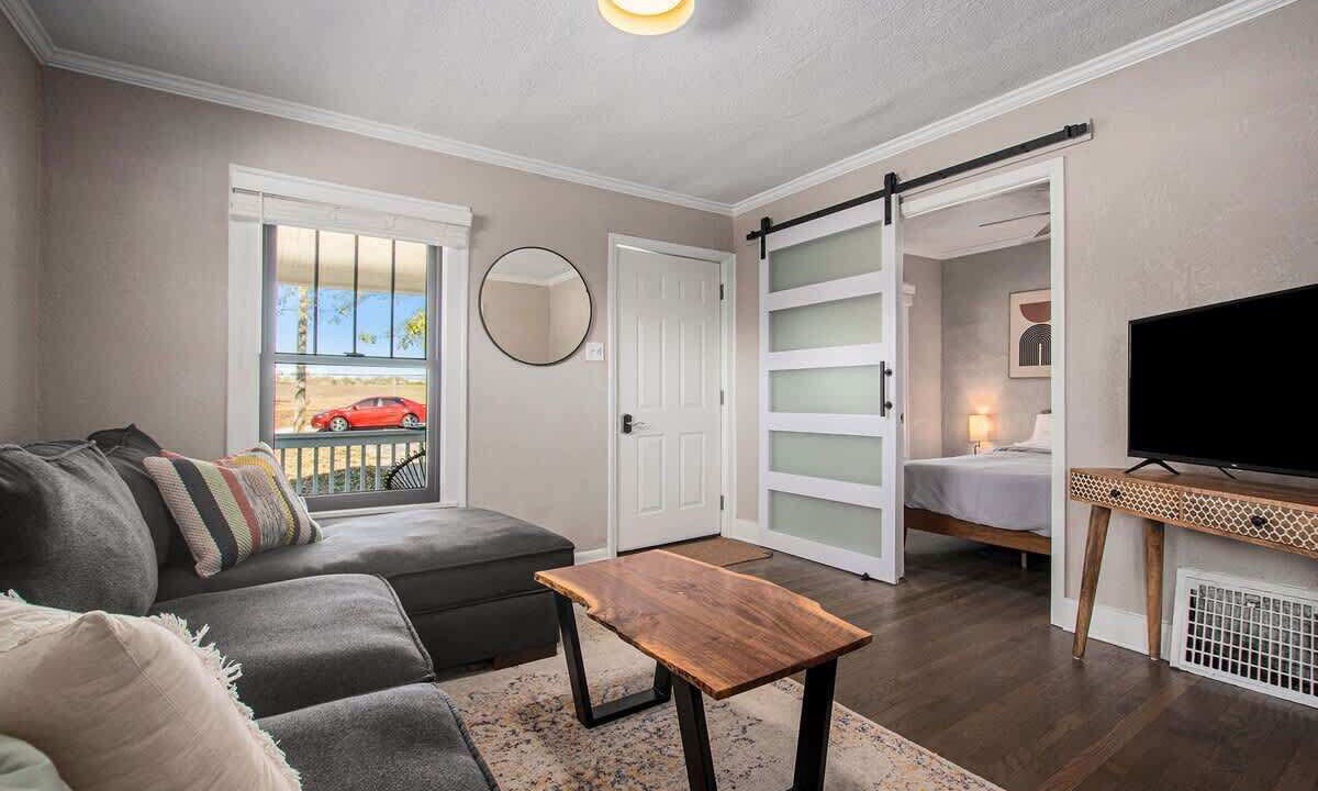 Photo of Livingroom in Tower Homes