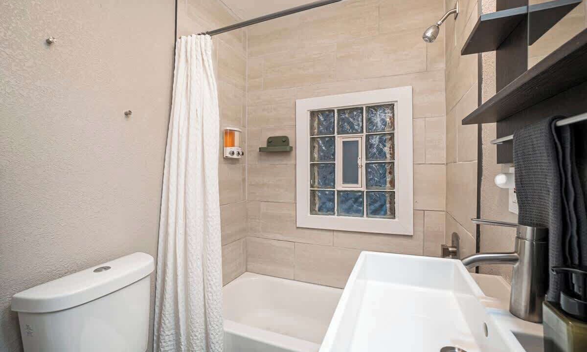 Photo of Bathroom in Tower Homes