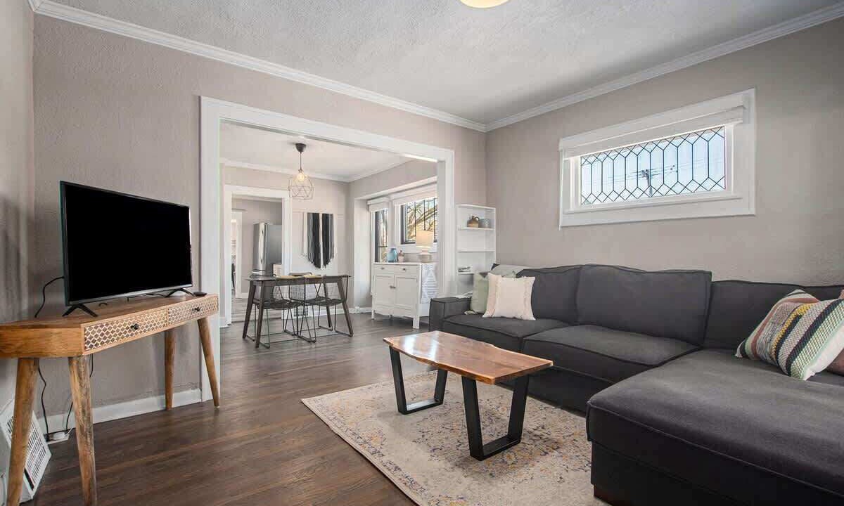 Photo of Livingroom in Tower Homes