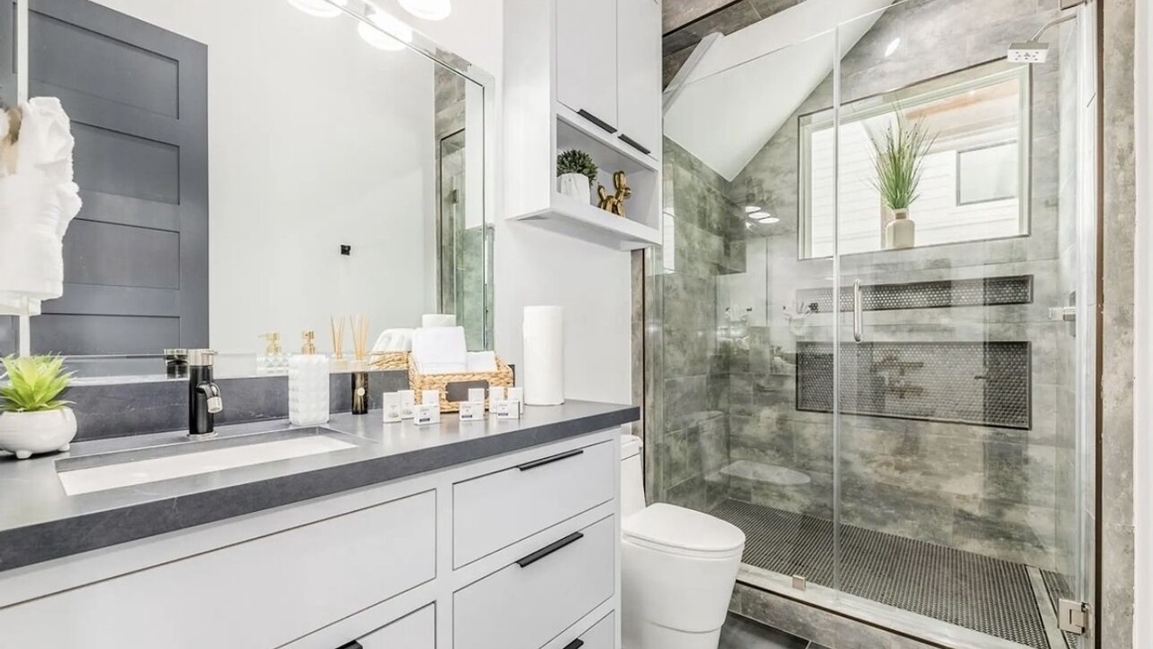 Photo of Bathroom in South Central Houston