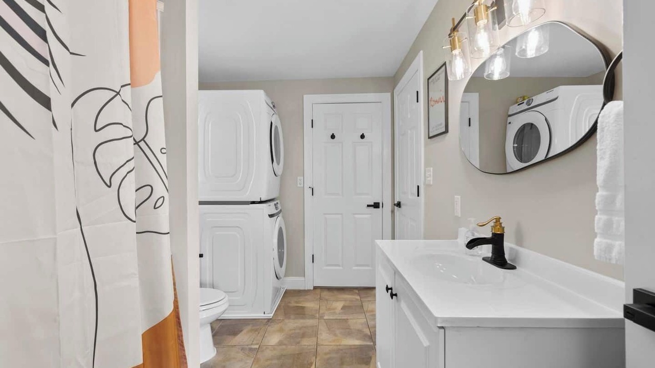 Photo of Bathroom in Oakdale