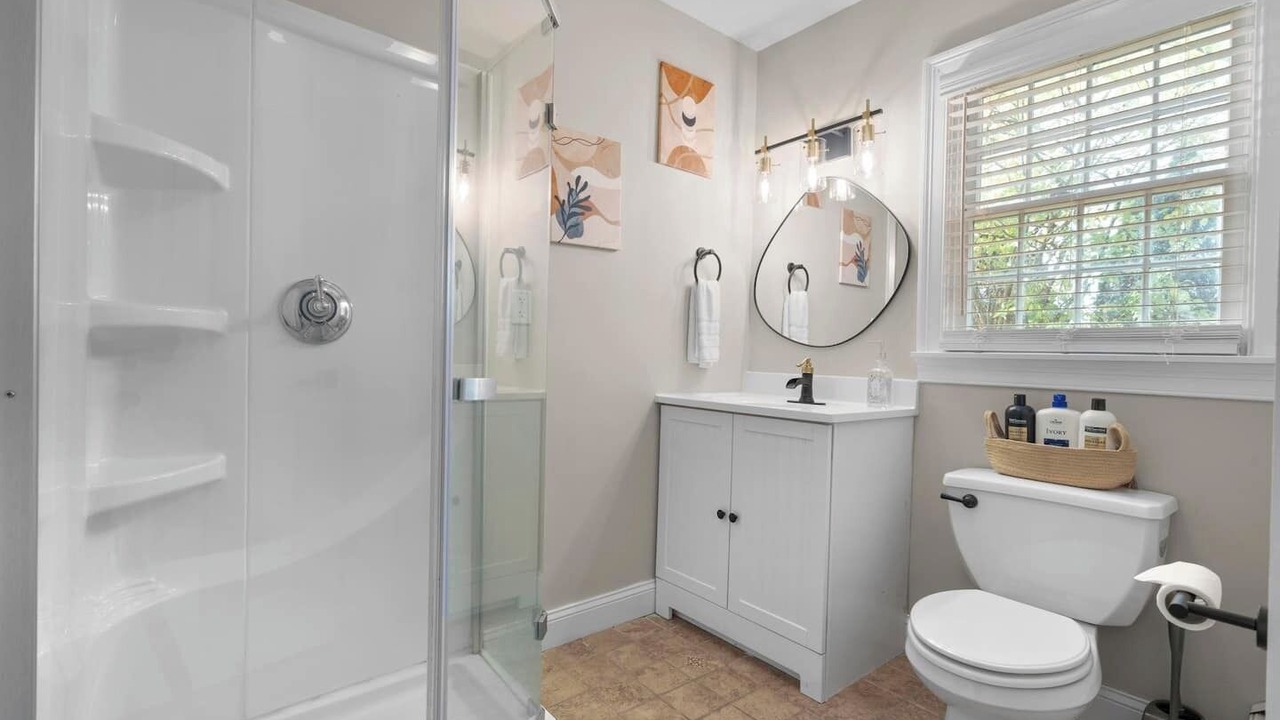 Photo of Bathroom in Oakdale