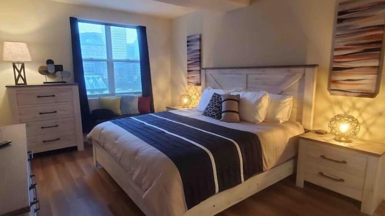 Photo of Bedroom in Downtown