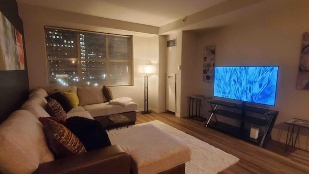 Photo of Livingroom in Downtown