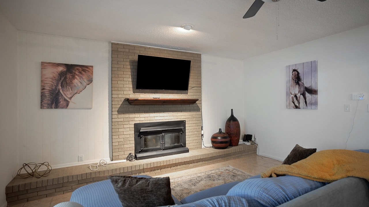 Photo of Livingroom in Carlton Groves