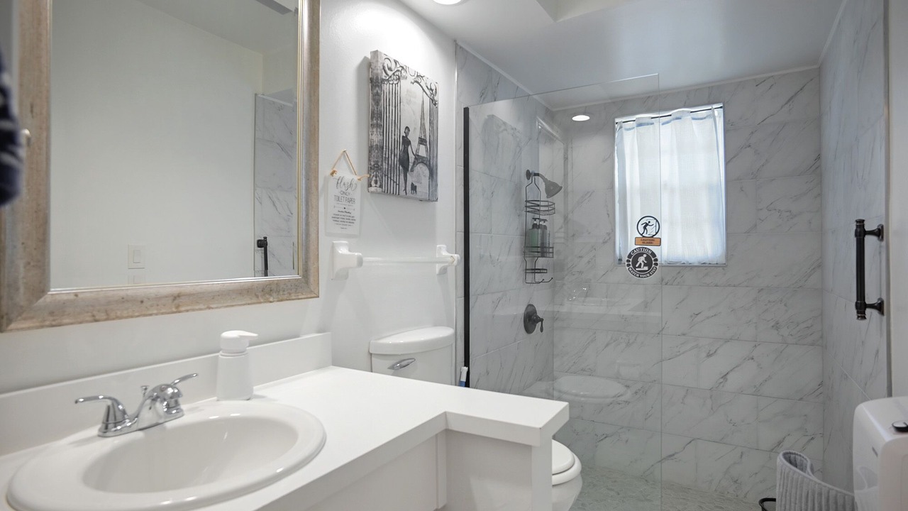 Photo of Bathroom in Carlton Groves