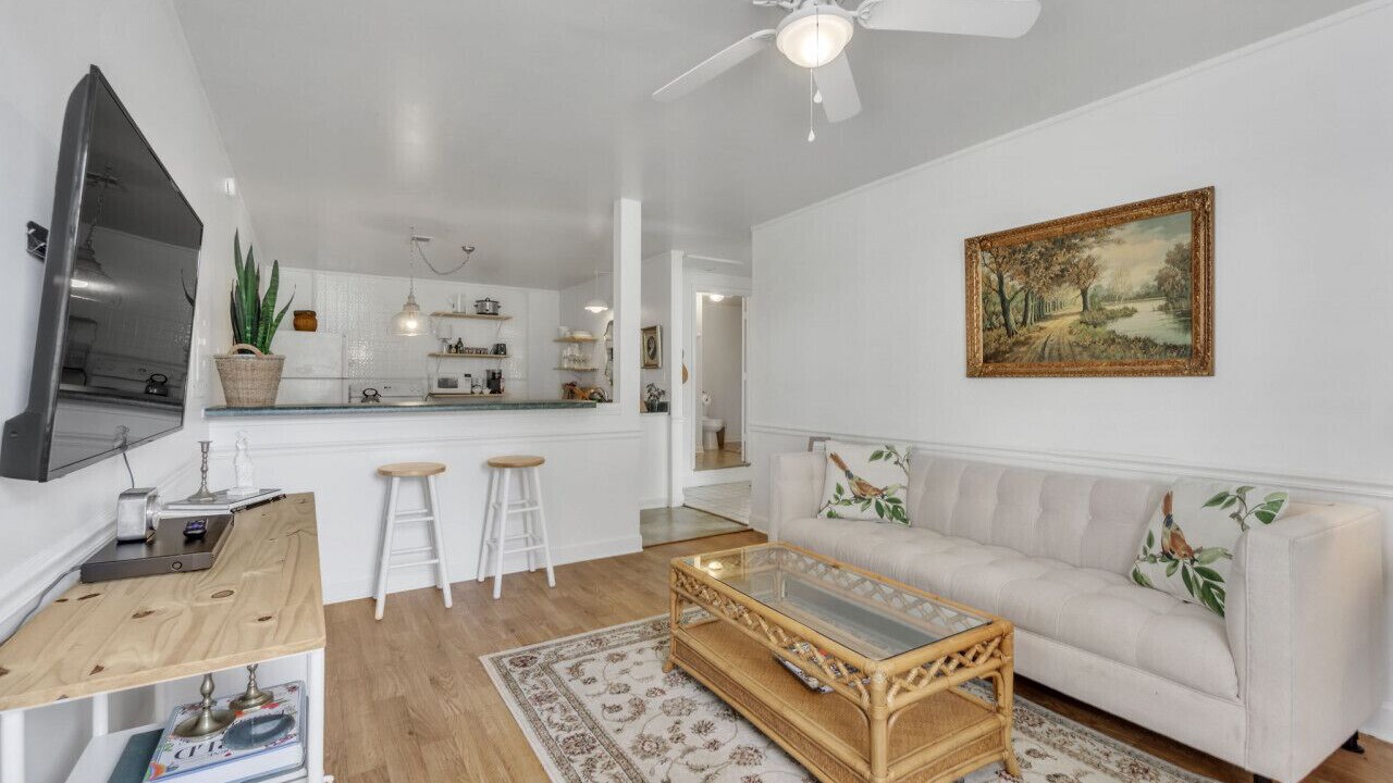 Photo of Livingroom in Travelers Rest