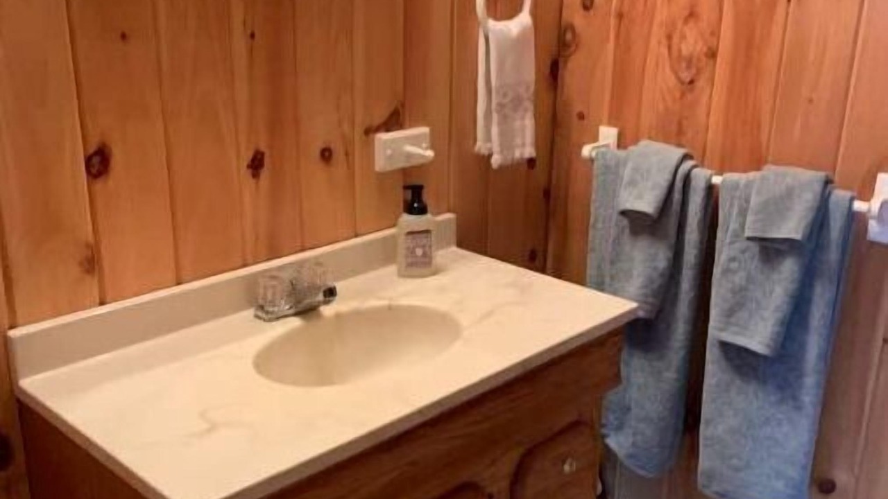 Photo of Bathroom in Dryden