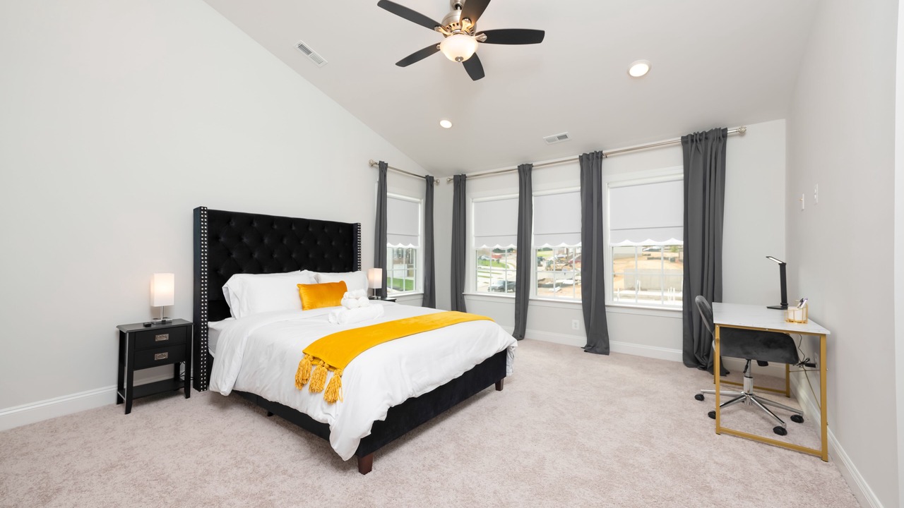 Photo of Bedroom in Neabsco