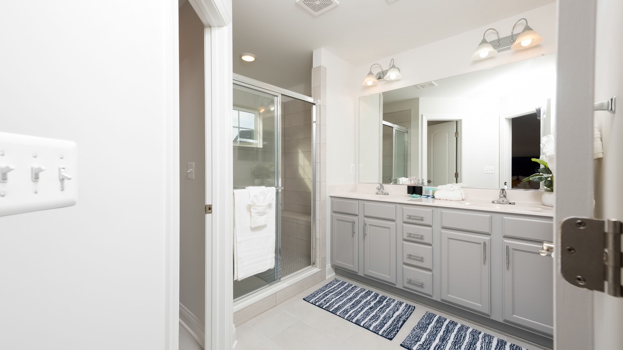 Photo of Bathroom in Neabsco