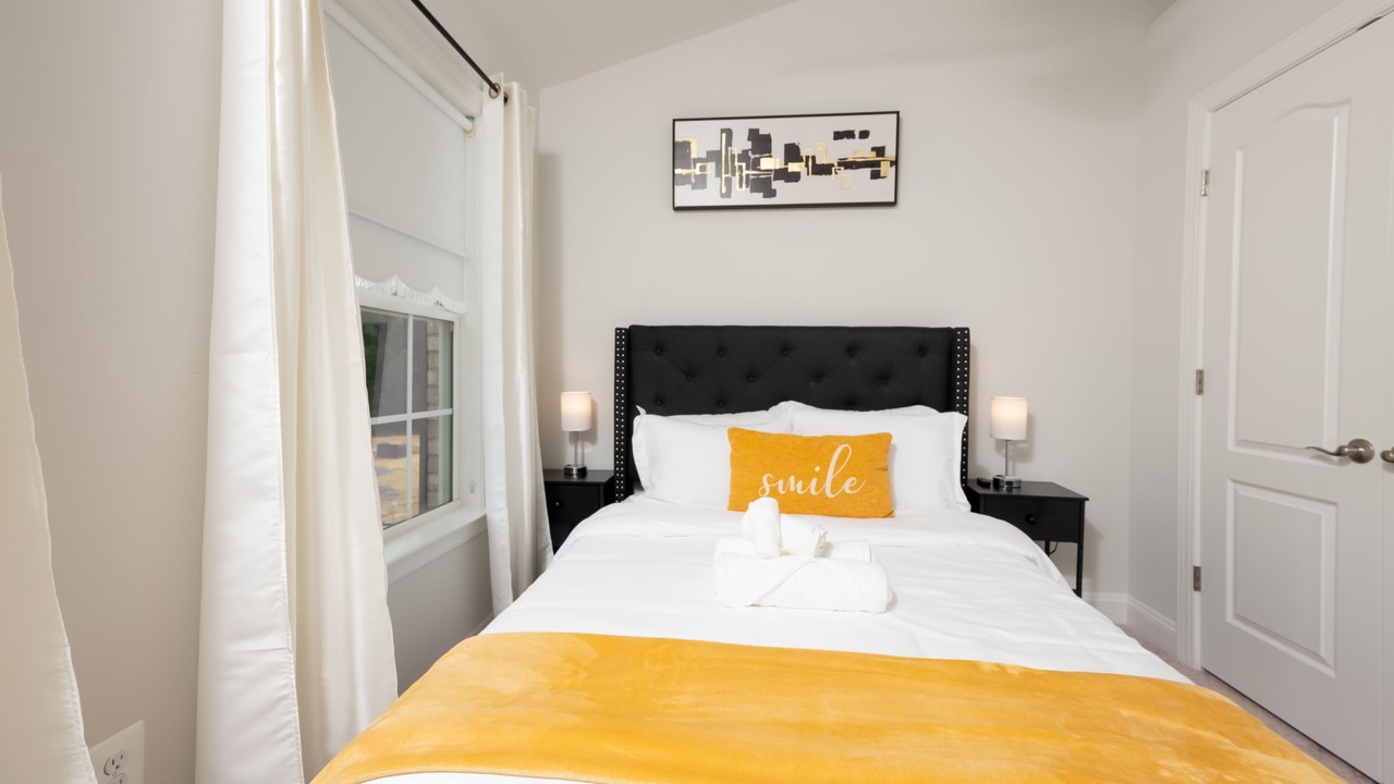 Photo of Bedroom in Neabsco