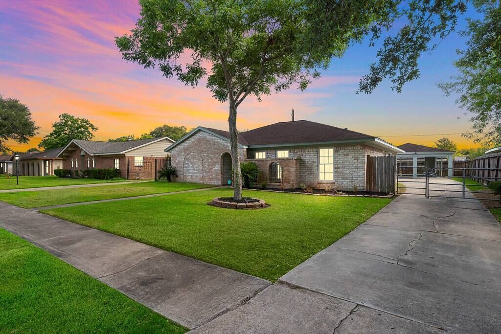 Photo of Outdoor in Southbelt/Ellington
