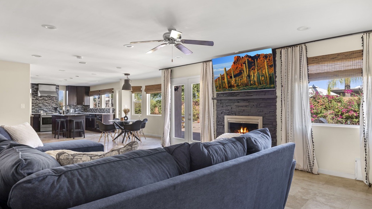 Photo of Livingroom in Raskin Estates