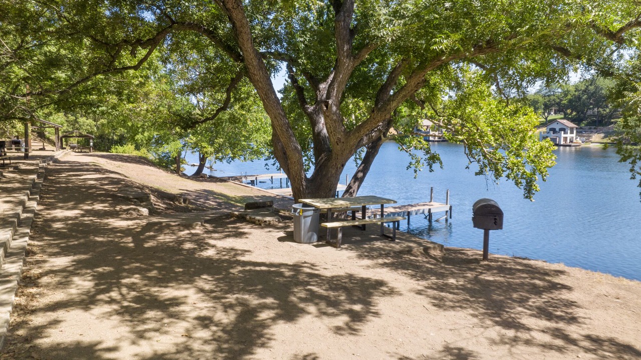 Photo of Outdoor in Apache Shores