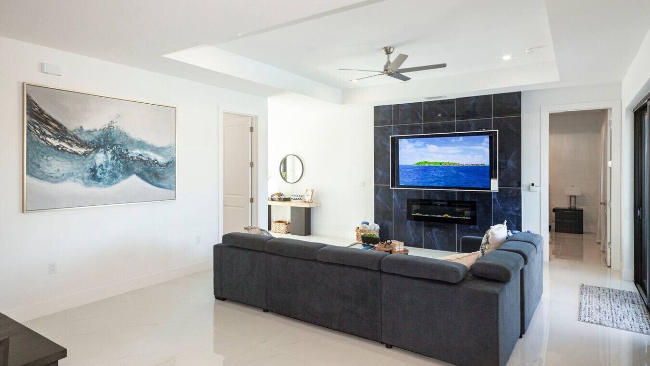 Photo of Livingroom in Burnt Store