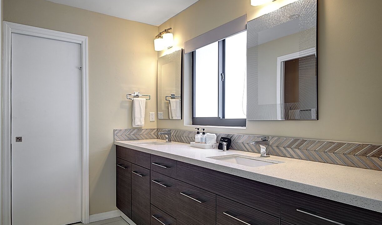 Photo of Bathroom in Central Corals