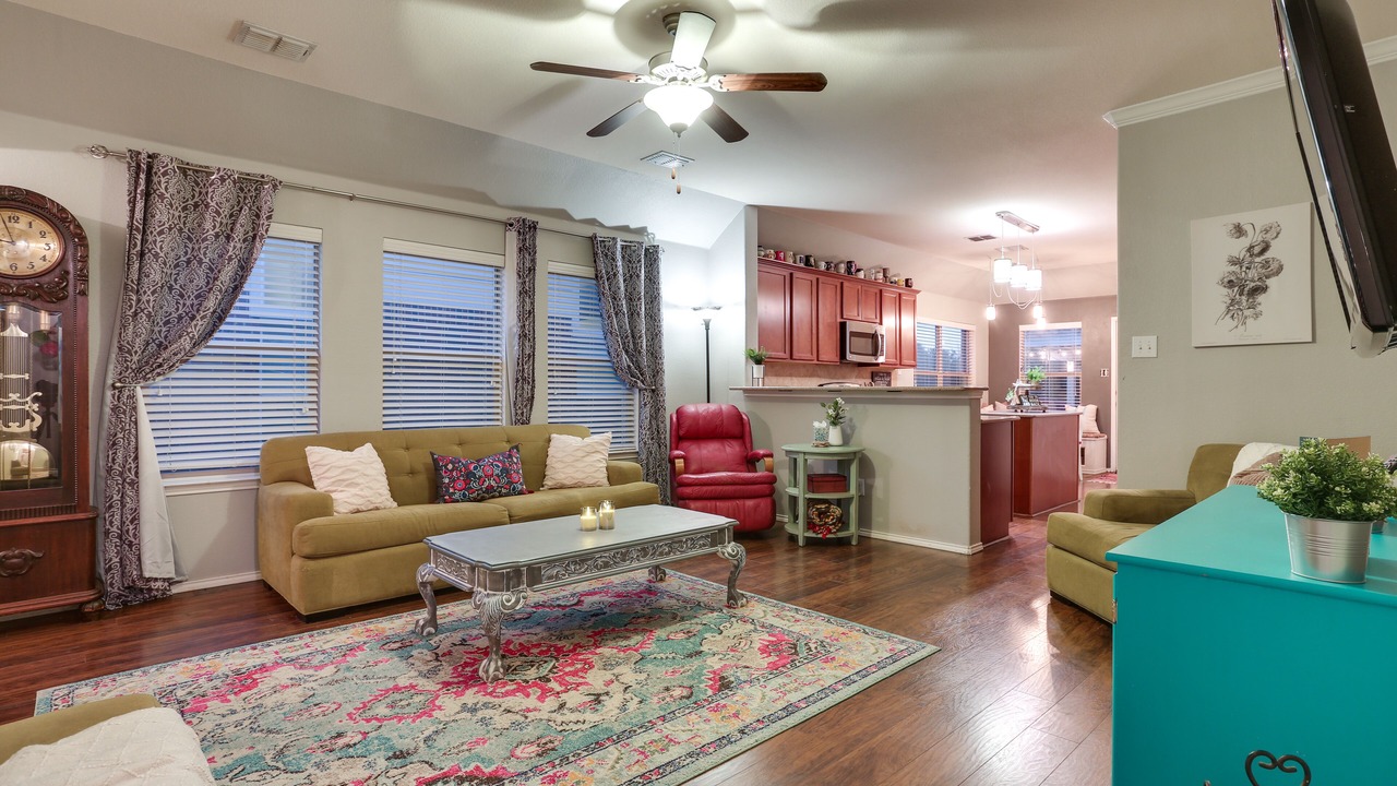 Photo of Livingroom in Denton County