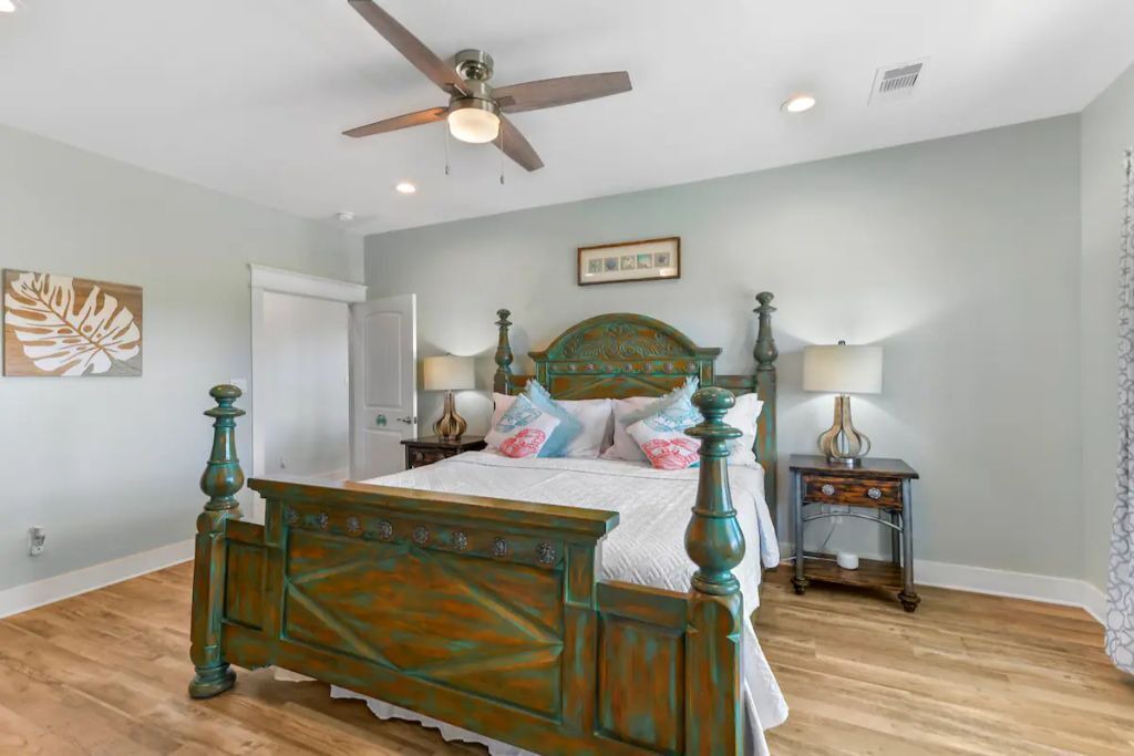 Photo of Bedroom in Indian Beach