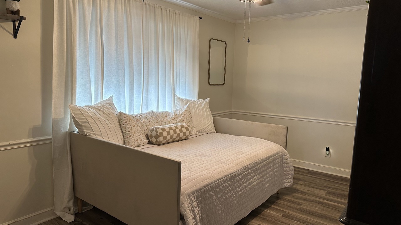 Photo of Bedroom in Summerville