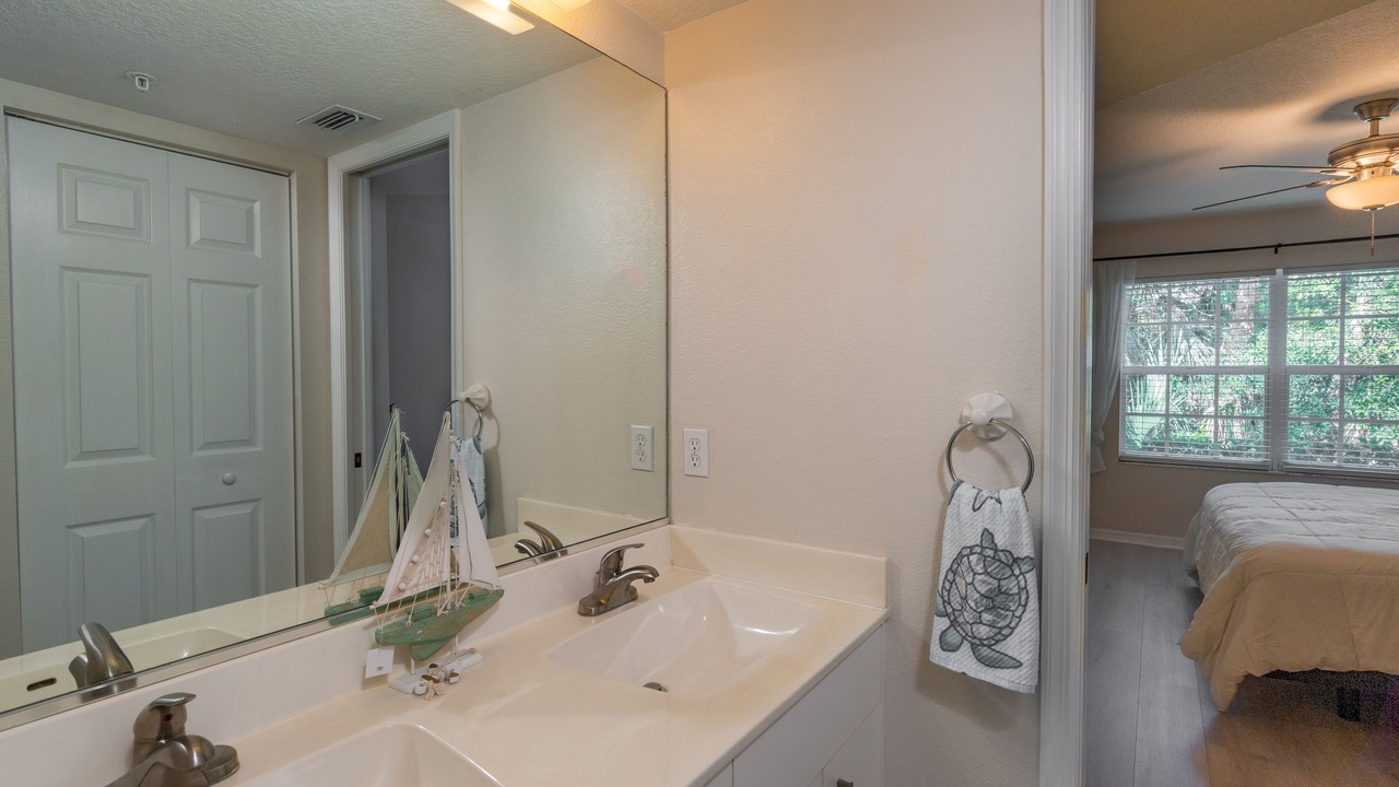 Photo of Bathroom in Plantation