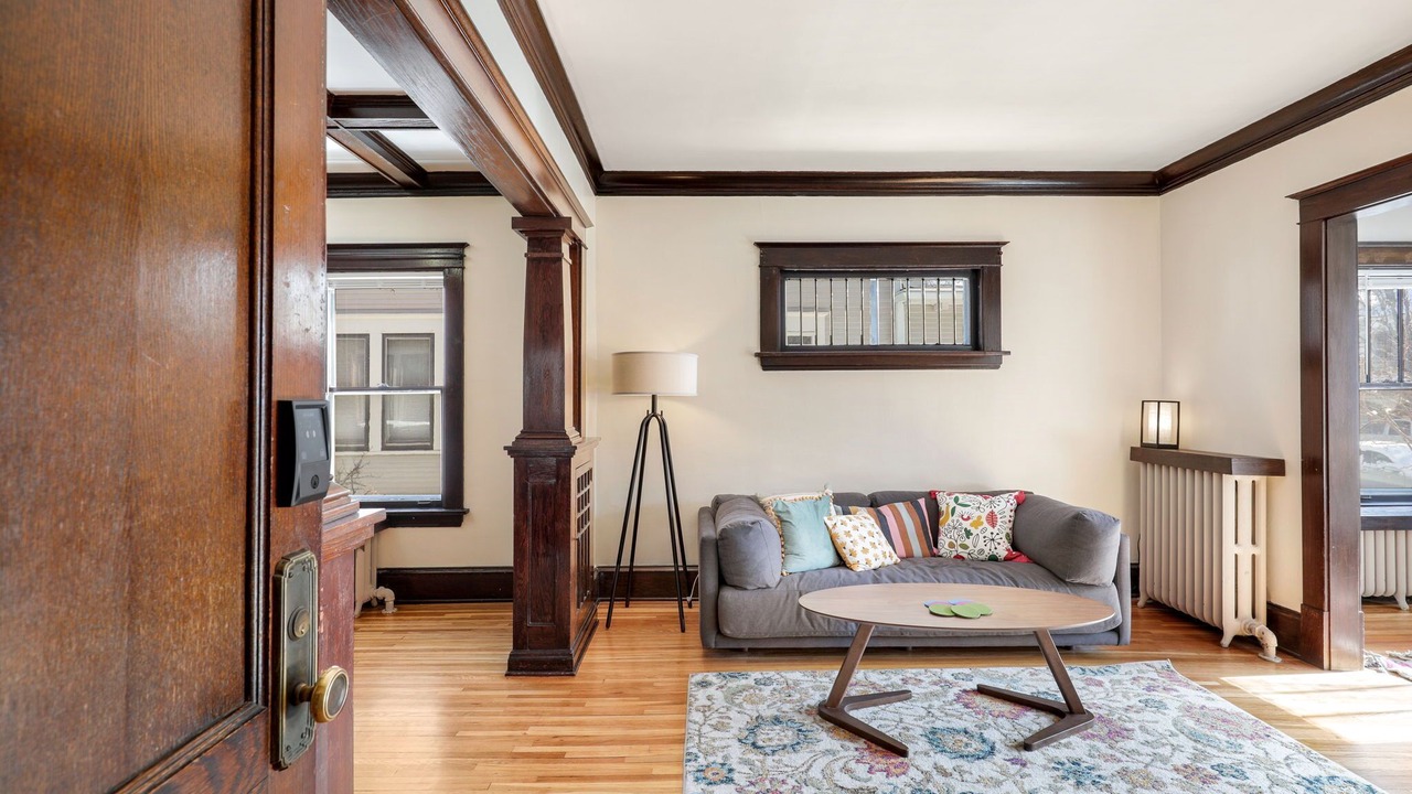 Photo of Livingroom in Summit Hill