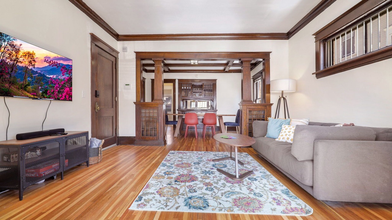 Photo of Livingroom in Summit Hill