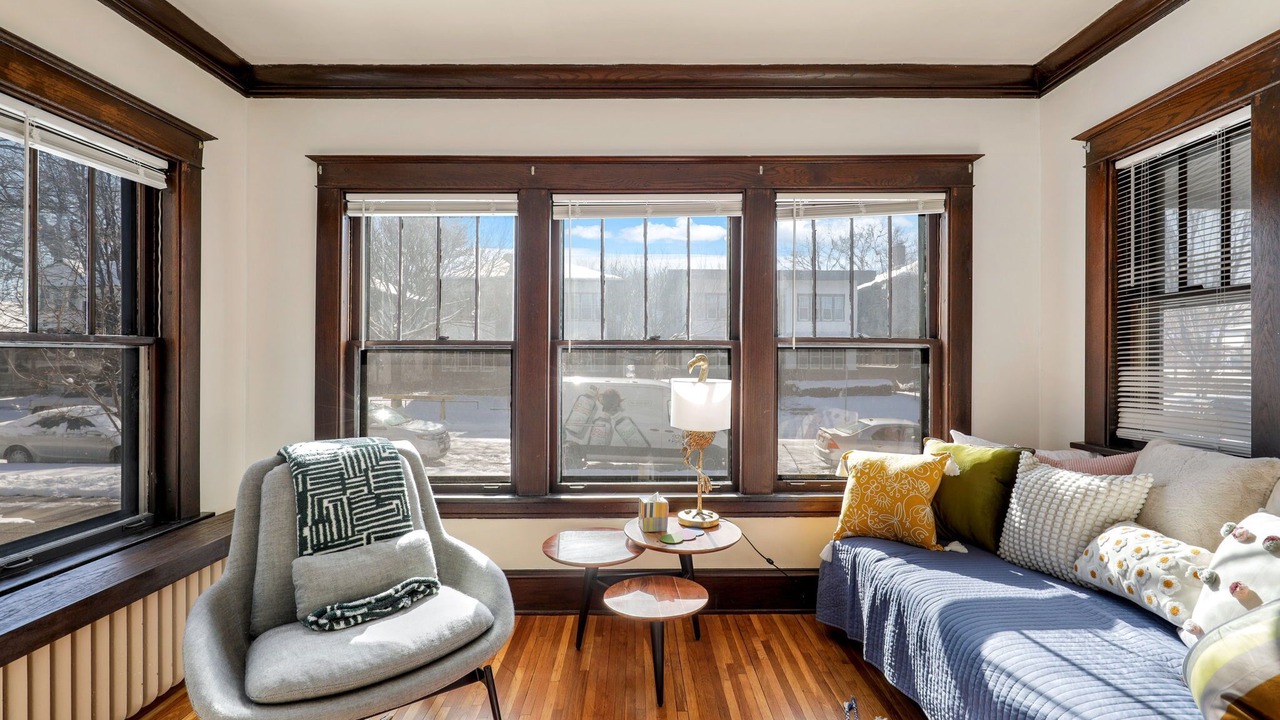 Photo of Livingroom in Summit Hill