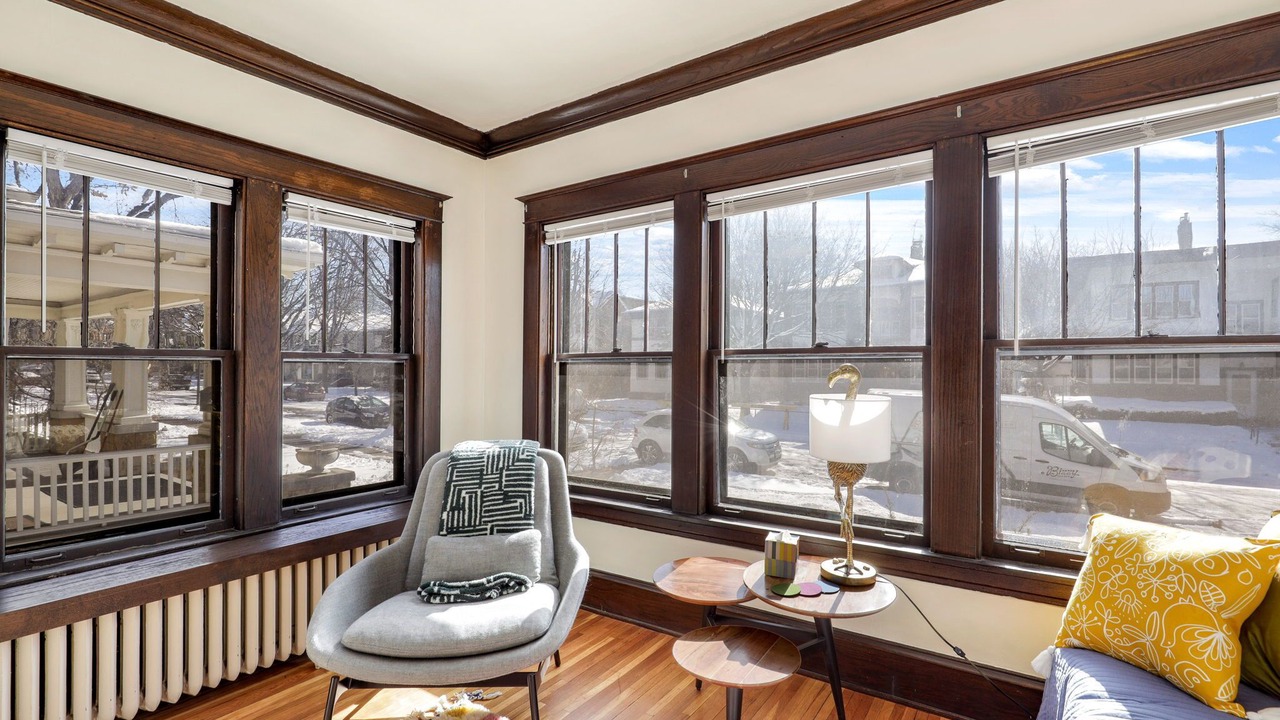 Photo of Livingroom in Summit Hill