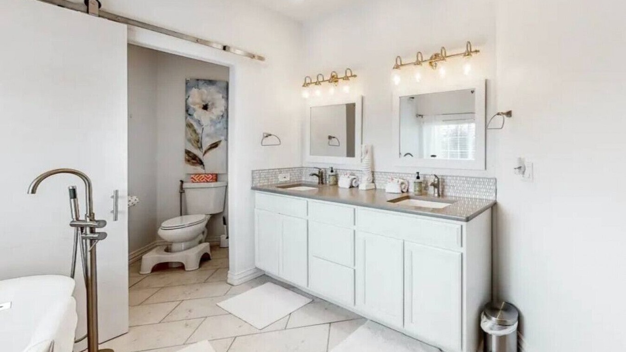 Photo of Bathroom in Monument