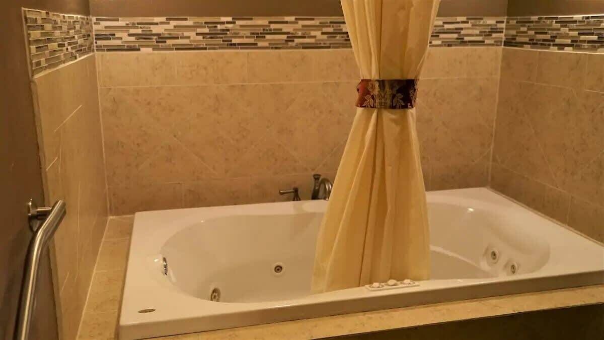 Photo of Bathroom in Holiday Island
