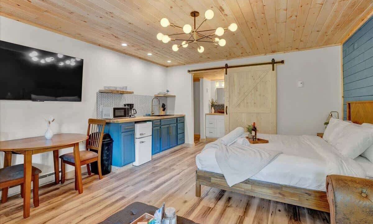 Photo of Bedroom in Canadensis