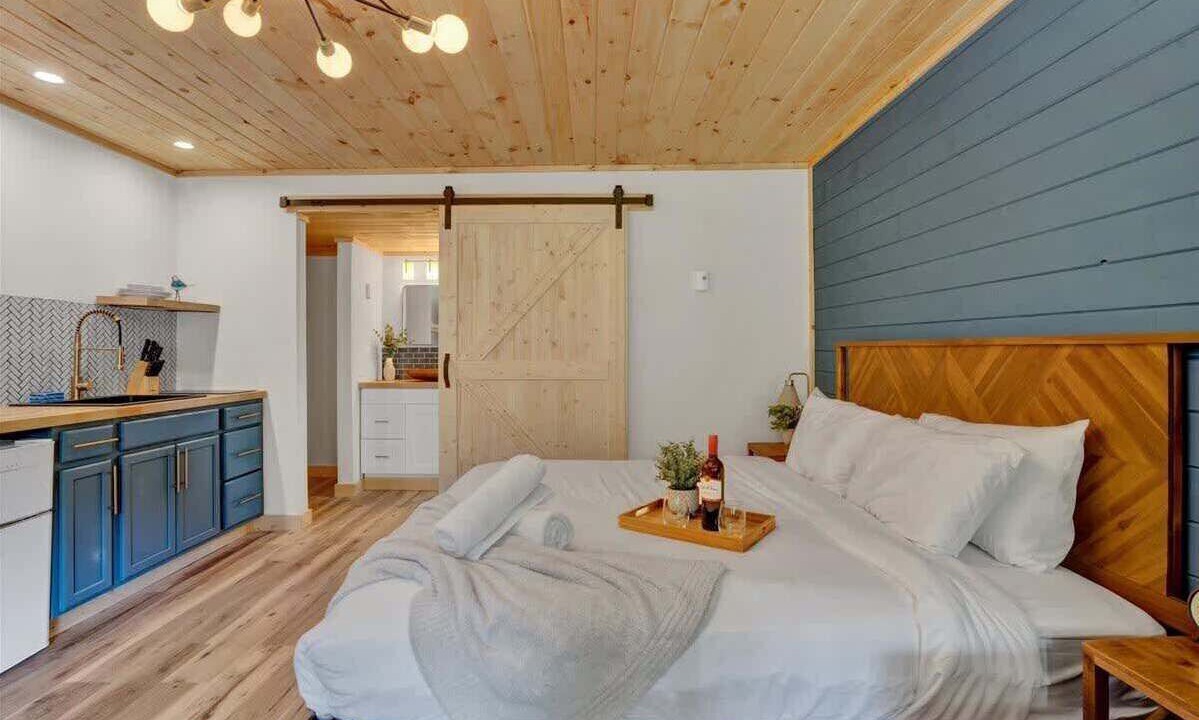 Photo of Bedroom in Canadensis
